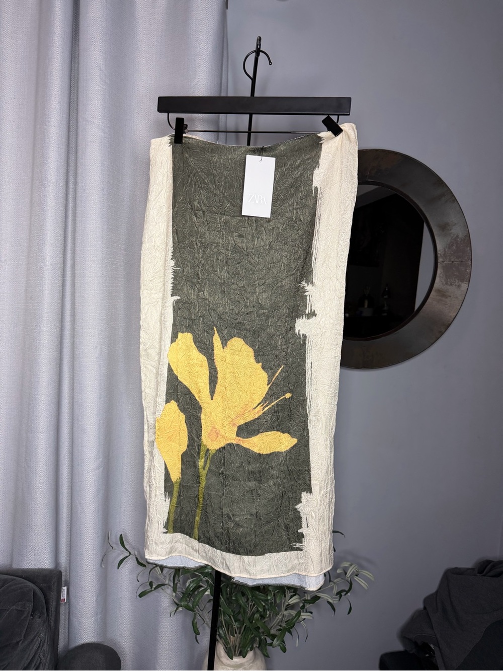NWT Zara Woman Floral PRINTED WRINKLED EFFECT MIDI SKIRT Size XL - Picture 9 of 11